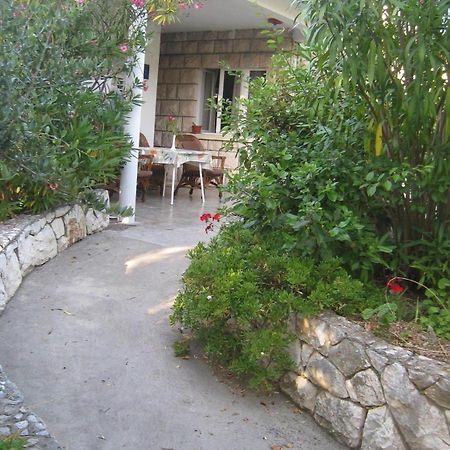Barko Apartment And Rooms Хвар Экстерьер фото