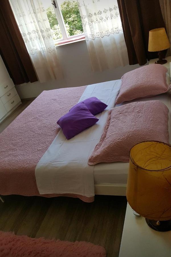 Barko Apartment And Rooms Хвар Экстерьер фото