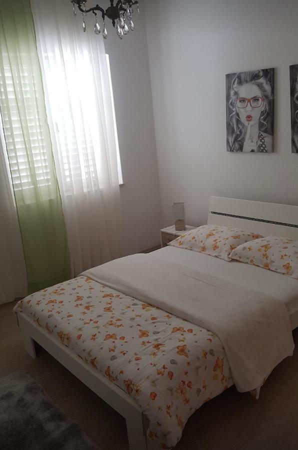 Barko Apartment And Rooms Хвар Экстерьер фото